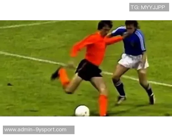 足球场上的瞬间艺术：一脚射门如何改变比赛的命运与激情